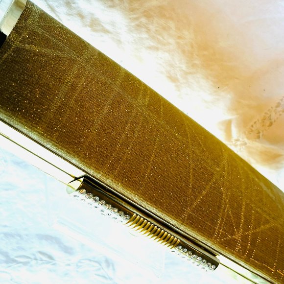 New Gold Evening Purse. - Picture 10 of 15